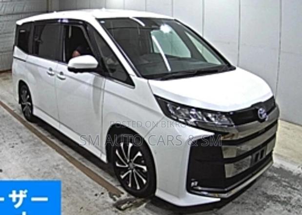 Toyota Noah 2023 Pearl