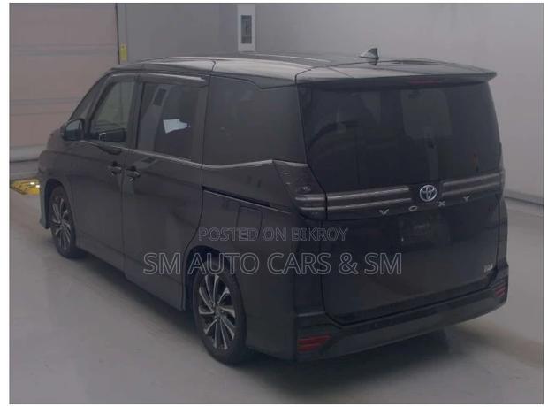 Toyota Voxy 2022 Black