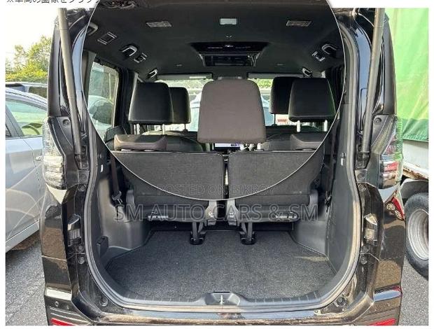 Toyota Voxy 2022 Black