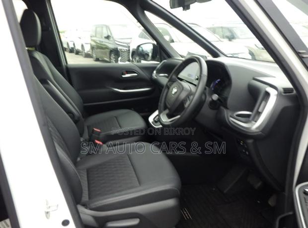 Toyota Noah 2023 Pearl