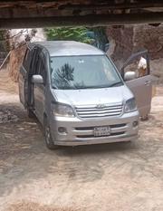 Toyota Noah 2003 Silver for sale