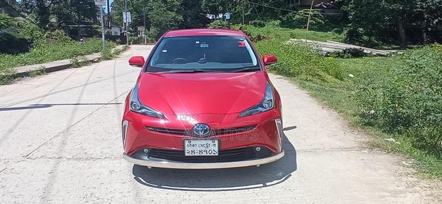 Toyota Prius 2020 Red