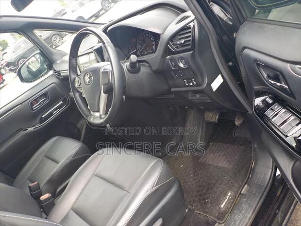 Toyota Esquire 2021 Black