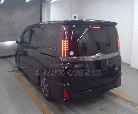 Toyota Noah 2.0 FWD (7 Seater) 2021 Black
