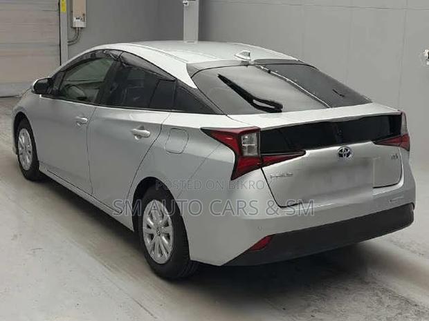 Toyota Prius 2021 Silver