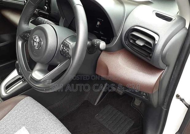 Toyota Yaris Cross 2021 Pearl