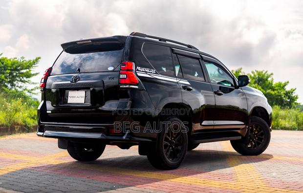 Toyota Land Cruiser Prado 2012 Black