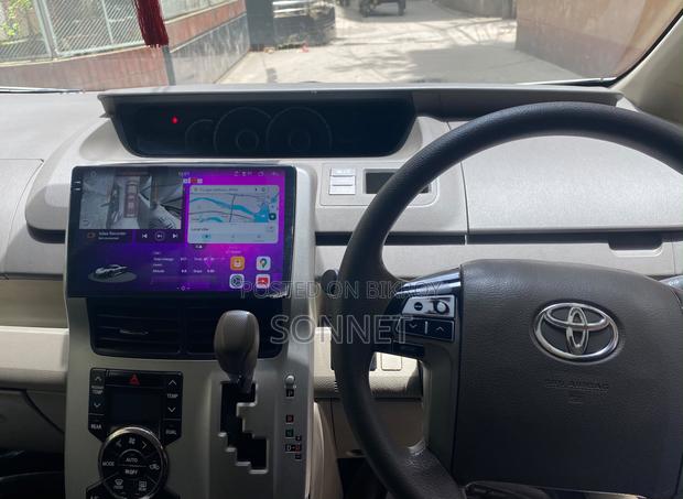 Toyota Noah 2013 Pearl