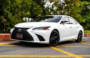 Lexus ES 300H FWD 2019 White for sale