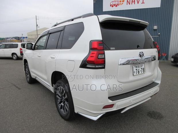 Toyota Land Cruiser Prado 2.7 2021 Pearl