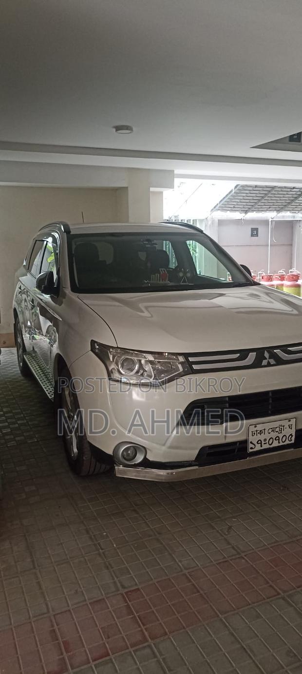Mitsubishi Outlander 2016 Pearl