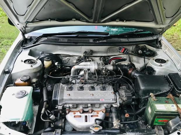 Toyota Corolla 1996 White