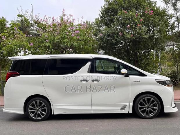 Toyota Alphard 2.5 Hybrid AWD 2019 Pearl