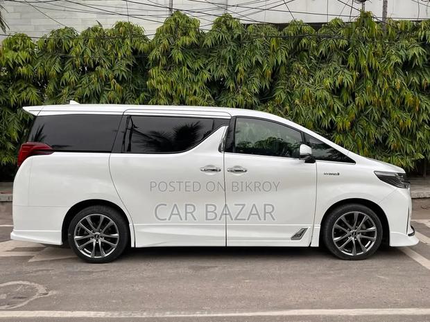 Toyota Alphard 2.5 Hybrid AWD 2019 Pearl