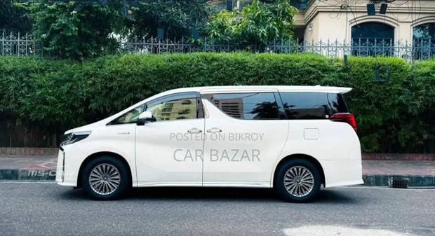 Toyota Alphard 2.5 Hybrid AWD 2019 Pearl