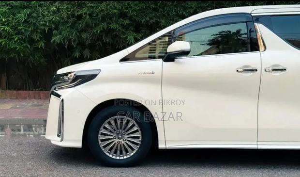 Toyota Alphard 2.5 Hybrid AWD 2019 Pearl