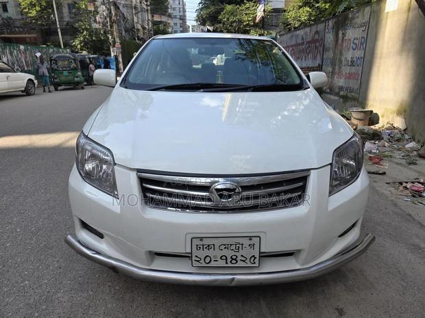 Toyota Axio 2010 White
