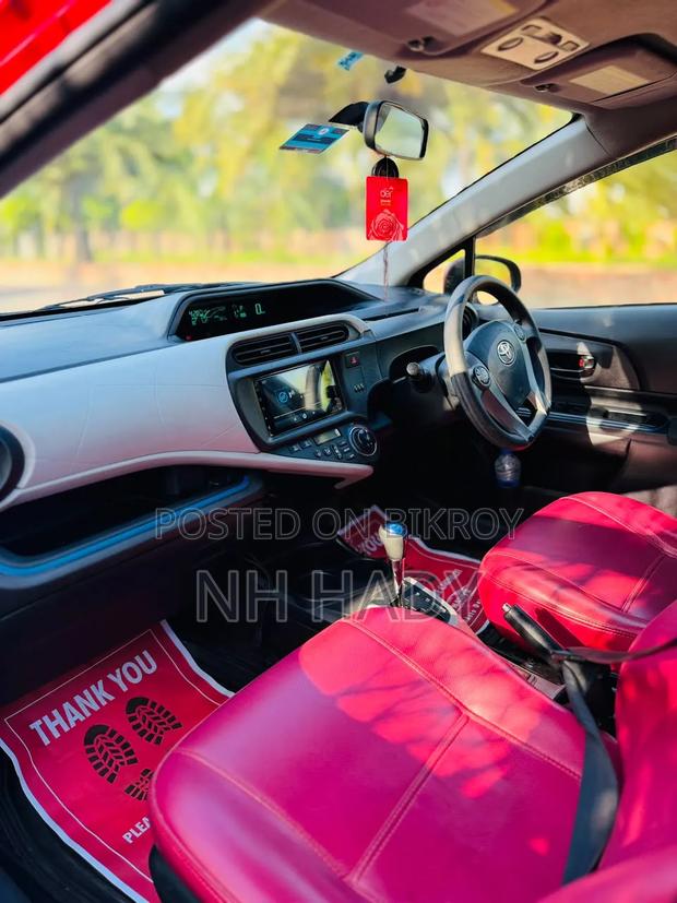 Toyota Aqua 2013 Red