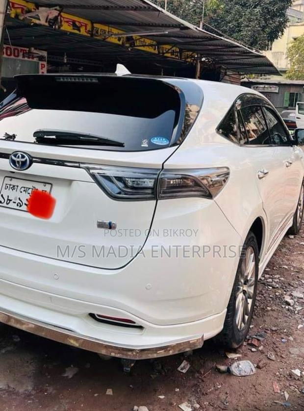 Toyota Harrier 2.5 Hybrid 4WD 2015 Pearl