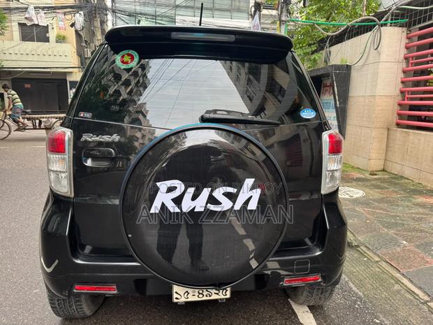 Toyota Rush 1.5 AWD 2010 Black