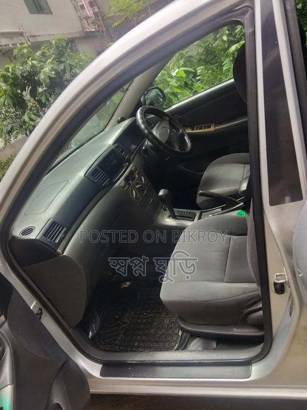Toyota Corolla 2005 Brown
