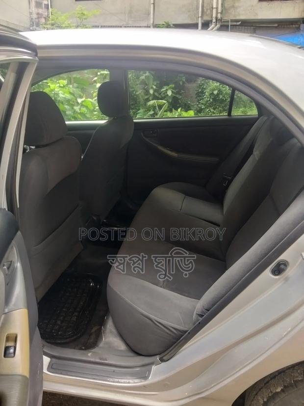 Toyota Corolla 2005 Brown