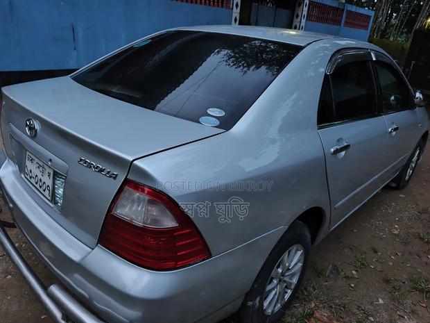 Toyota Corolla 2005 Brown