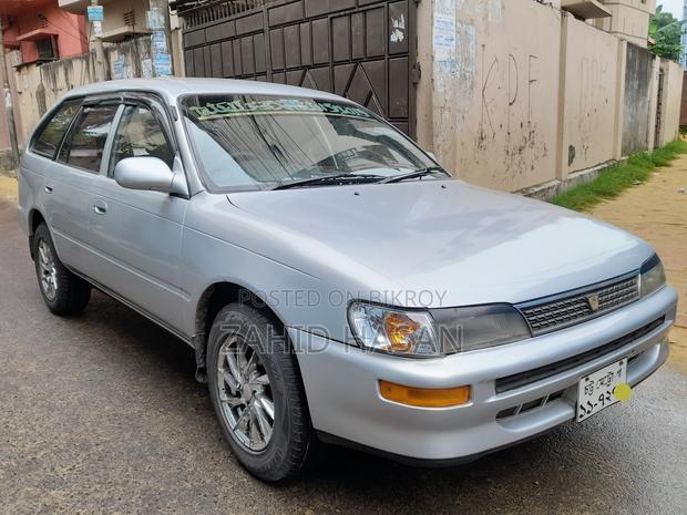 Toyota Corolla 2.0 D Hatchback 2001 Silver