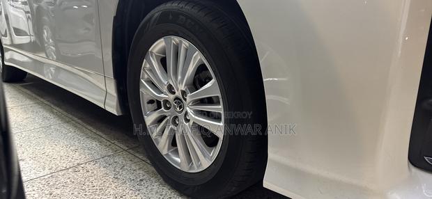 Toyota Noah 2022 Pearl