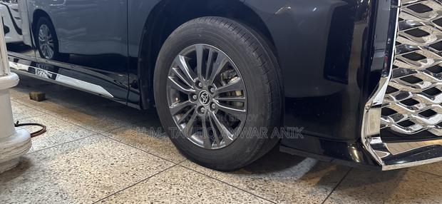 Toyota Voxy Hybrid S-G 2WD 7-Seater 2023 Black