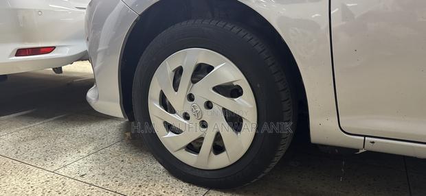 Toyota Axio 2021 Silver