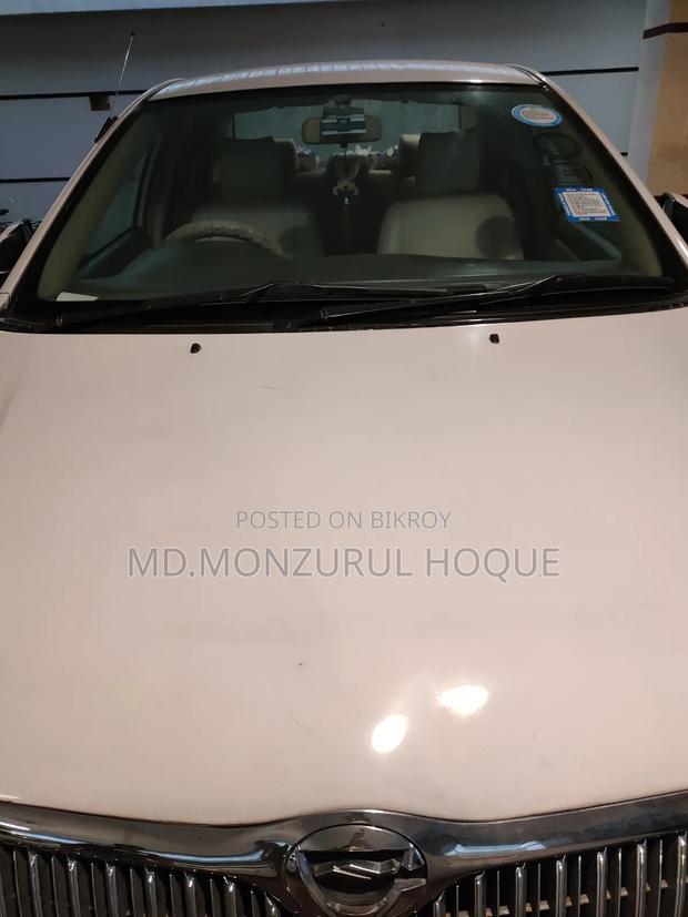 Toyota Corolla 2005 White