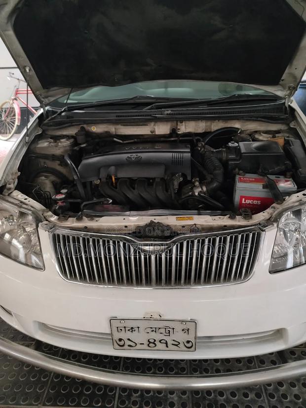 Toyota Corolla 2005 White