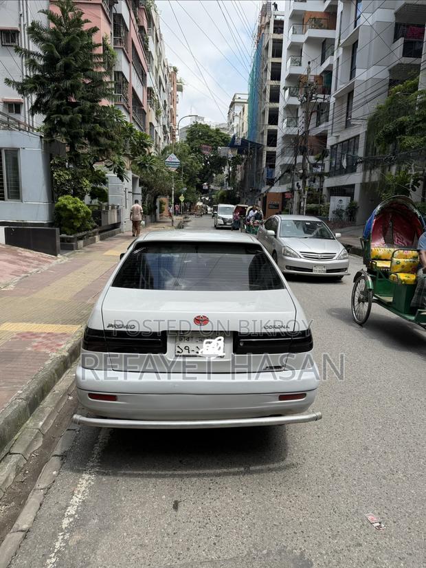 Toyota Corona Premio 2000 Pearl