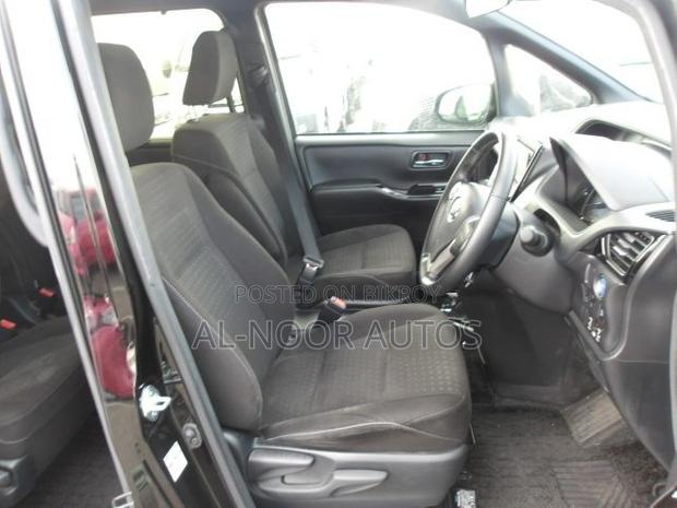 Toyota Noah 1.8 FWD Hybrid (7 Seater) 2021 Black