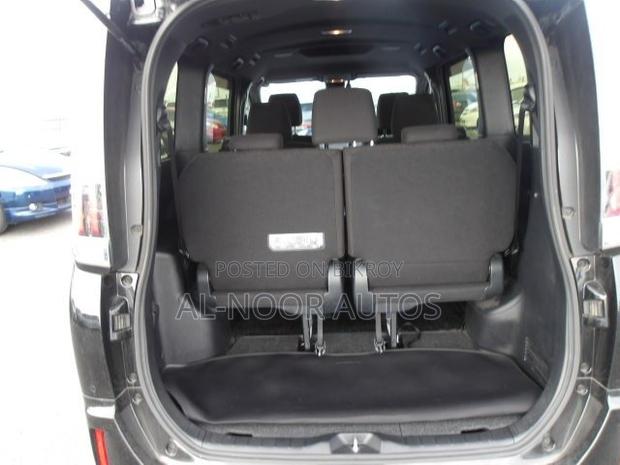 Toyota Noah 1.8 FWD Hybrid (7 Seater) 2021 Black