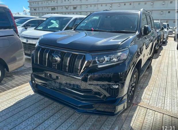 Toyota Land Cruiser Prado 2.7 2022 Black