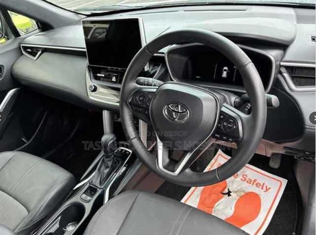 Toyota Corolla Cross L 2025 Gray
