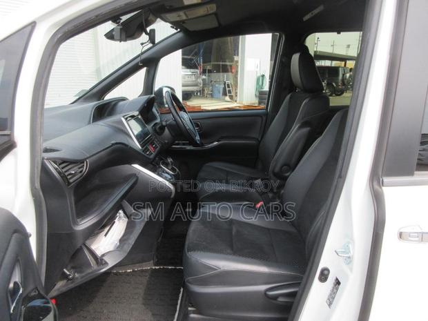 Toyota Voxy Hybrid ZS Kirameki III 2WD 7-Seater 2021 Pearl