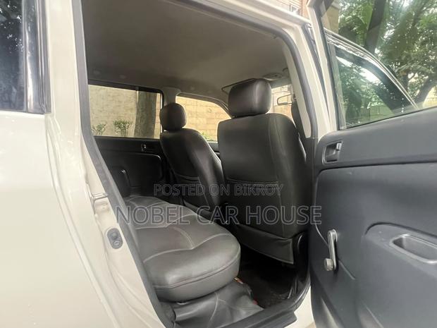 Toyota Probox 1.5 DX 2WD 2012 Pearl