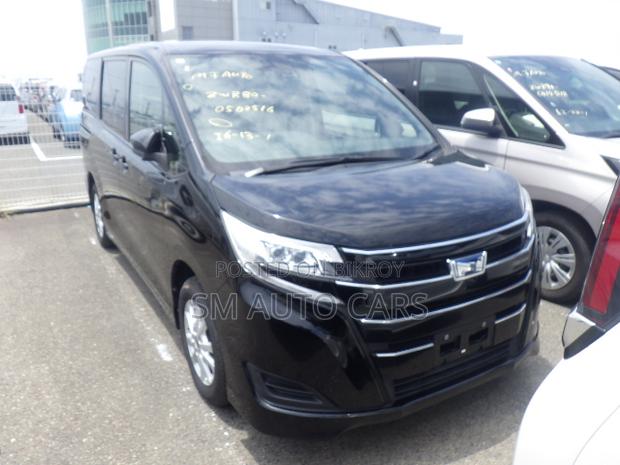 Toyota Noah 2021 Black