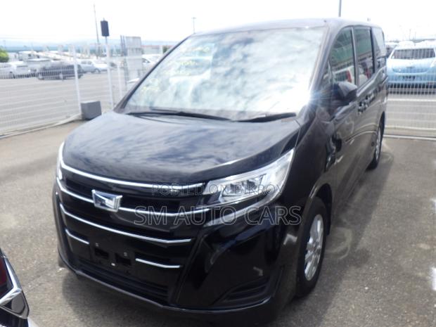 Toyota Noah 2021 Black