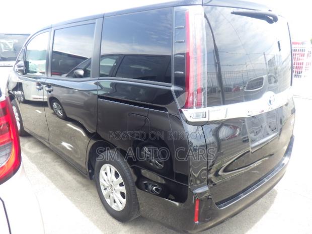 Toyota Noah 2021 Black