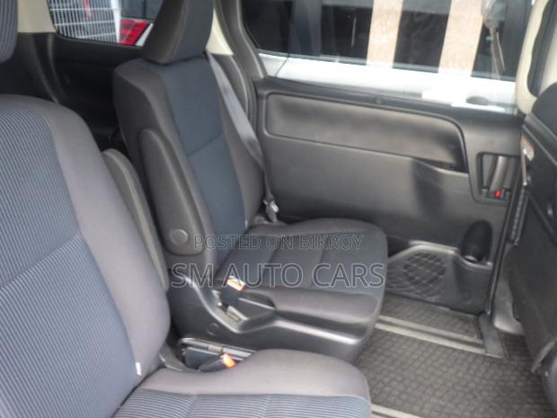 Toyota Noah 2021 Black