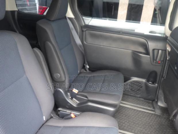 Toyota Noah 2021 Black