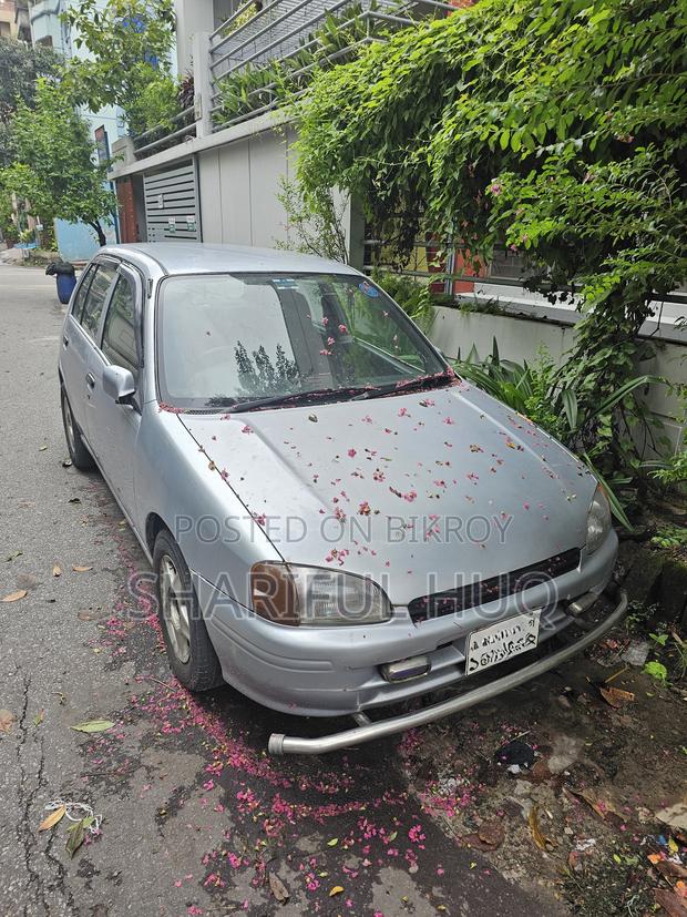 Toyota Starlet 1997 Silver