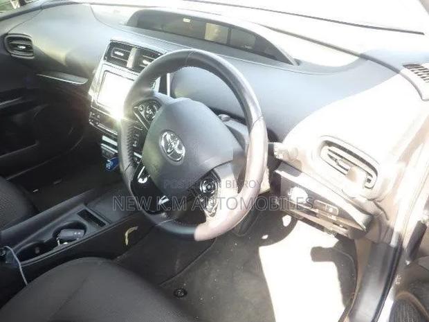 Toyota Prius 2020 Gray
