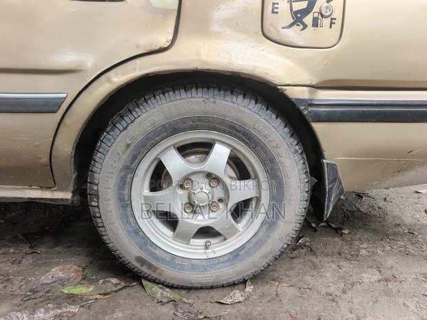 Toyota Corolla 1997 Gold