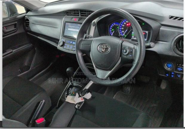 Toyota Corolla Fielder 1.5 Hybrid FWD 2021 Black