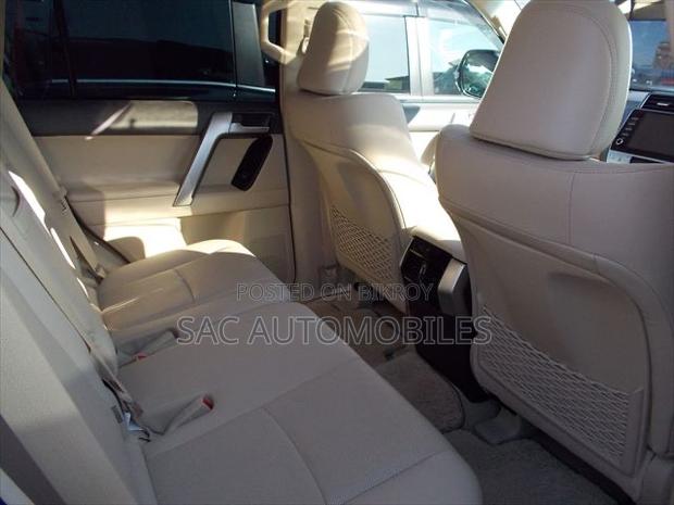 New Toyota Land Cruiser Prado 2.7 2022 Pearl